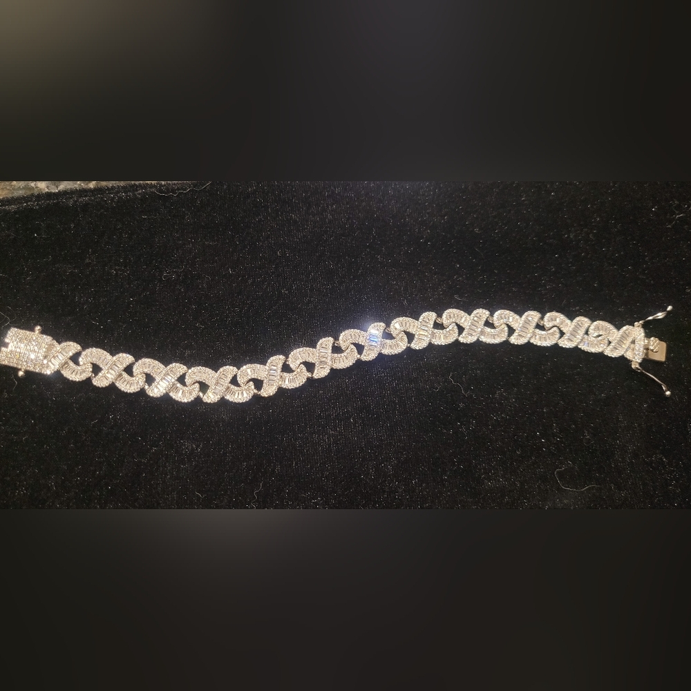 Dazzling Silver Link Bracelet